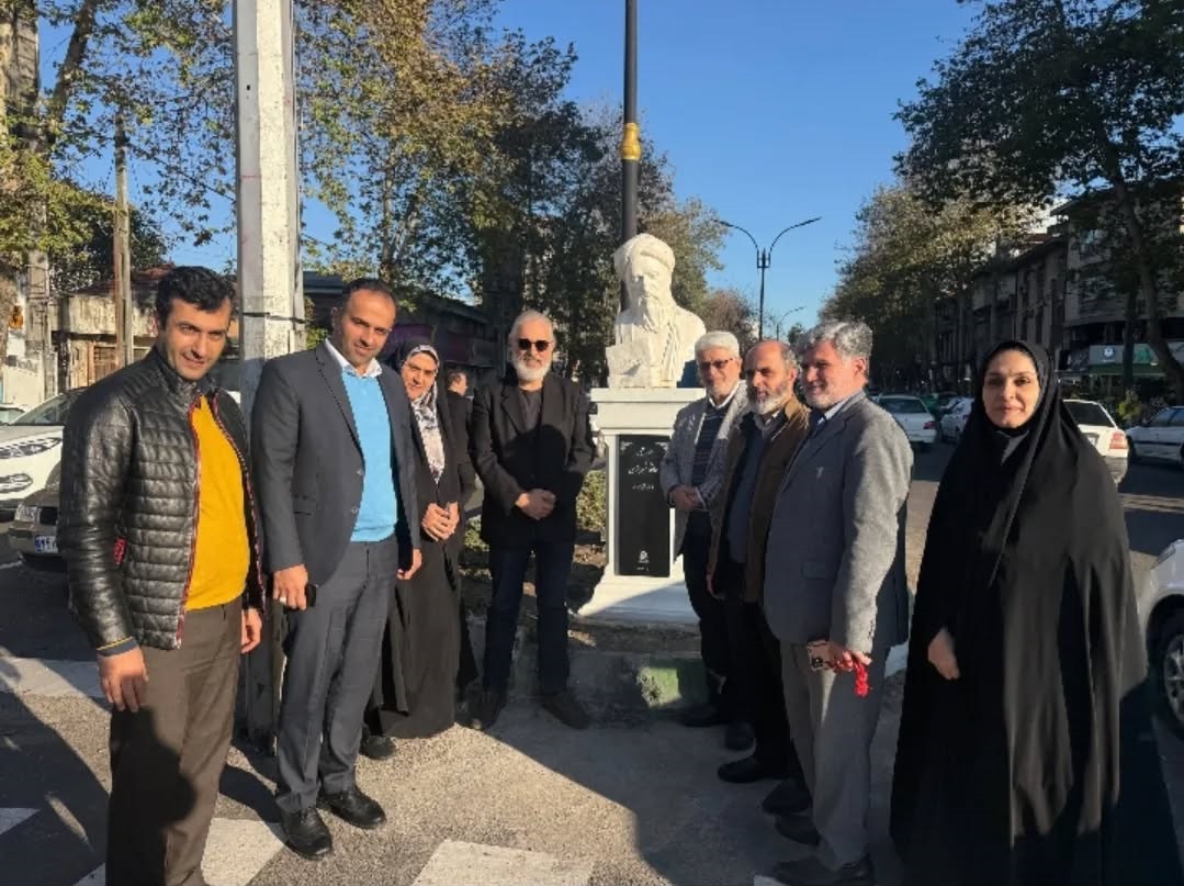 سردیس لسان‌ الغیب حافظ شیرازی در رشت رونمایی شد + تصاویر