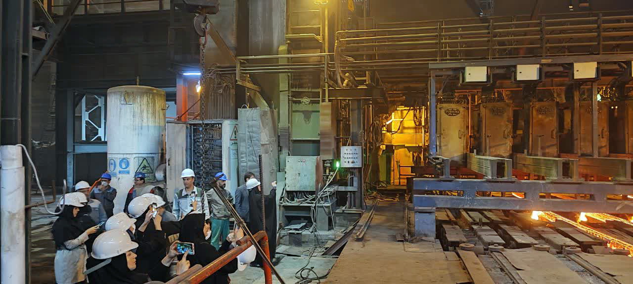 محجوب: تا شهریور سال آینده اشتغال را به ۸۰۰ نفر می‌رسانیم/ پیشنهادهای چند هزار میلیاردی داریم