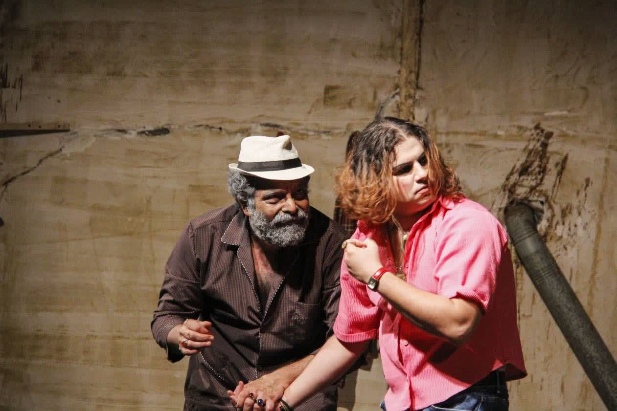 زنگ افتتاح «بن‌بست آشتی‌کنان» در تئاتر شهر رشت به صدا درآمد