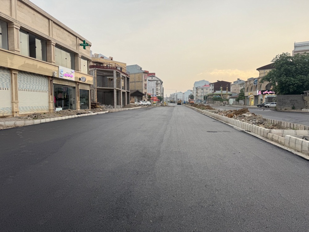 آغاز عملیات آسفالت خیابان سعدی به سرگل پس از سال‌ها انتظار