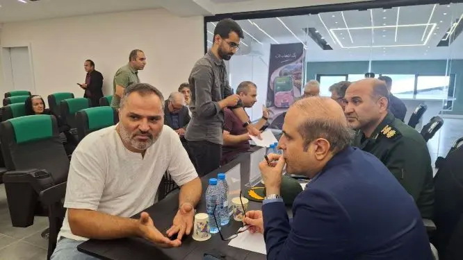 مشکلات تولید با نشستن پشت میز و مکاتبه حل نمی‌شود؛ مدیران باید در میدان باشند
