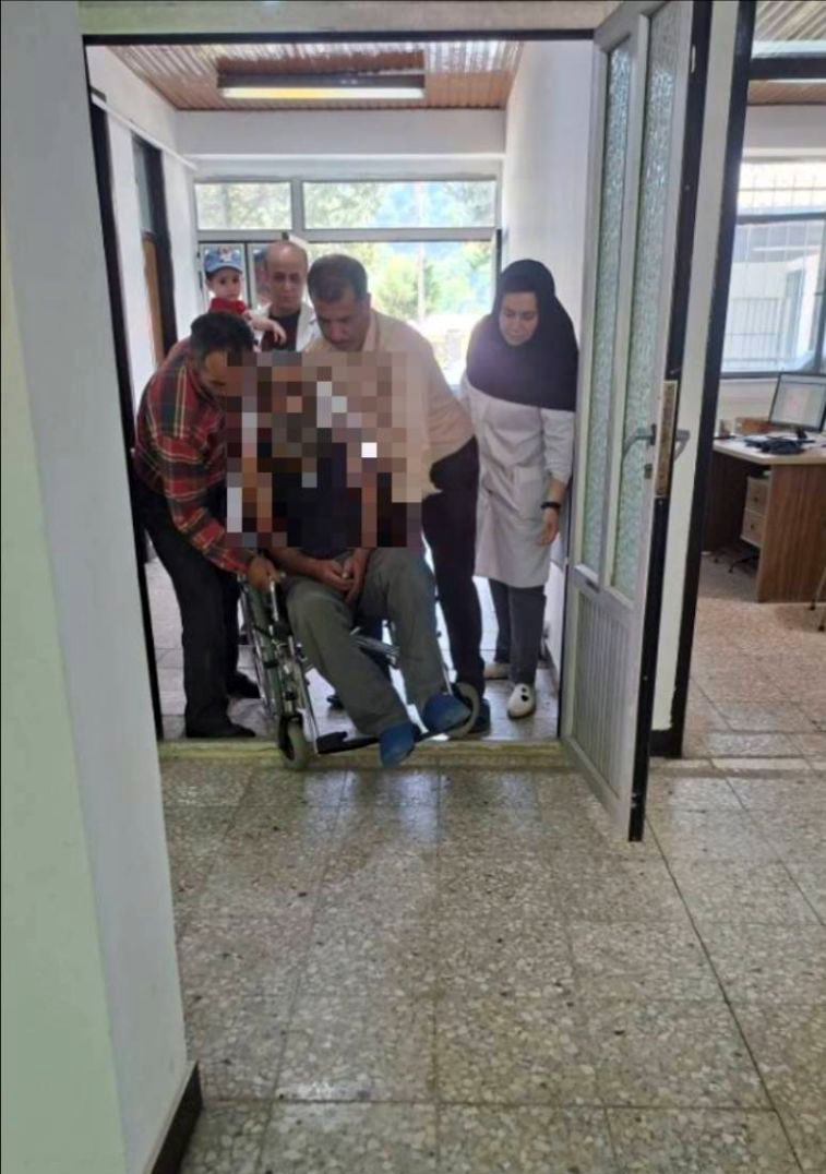 نجات فرد دچار شوک آنافیلاکسی به دنبال گزش زنبور در رحیم آباد