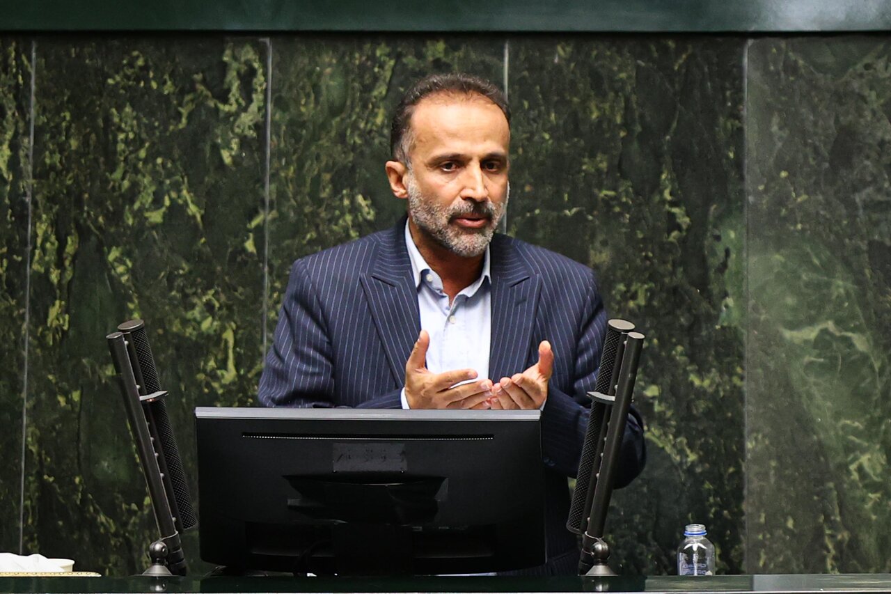 احتکار برنج های وارداتی در انبارها؛ وارد کنندگان منتظر گرانی اند نه توزیع / تعزیرات ورود کند