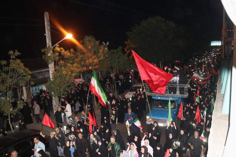 عزاداری جاماندگان تشییع امام شهید از پیاده ‌راه تا گلزار شهدای رشت