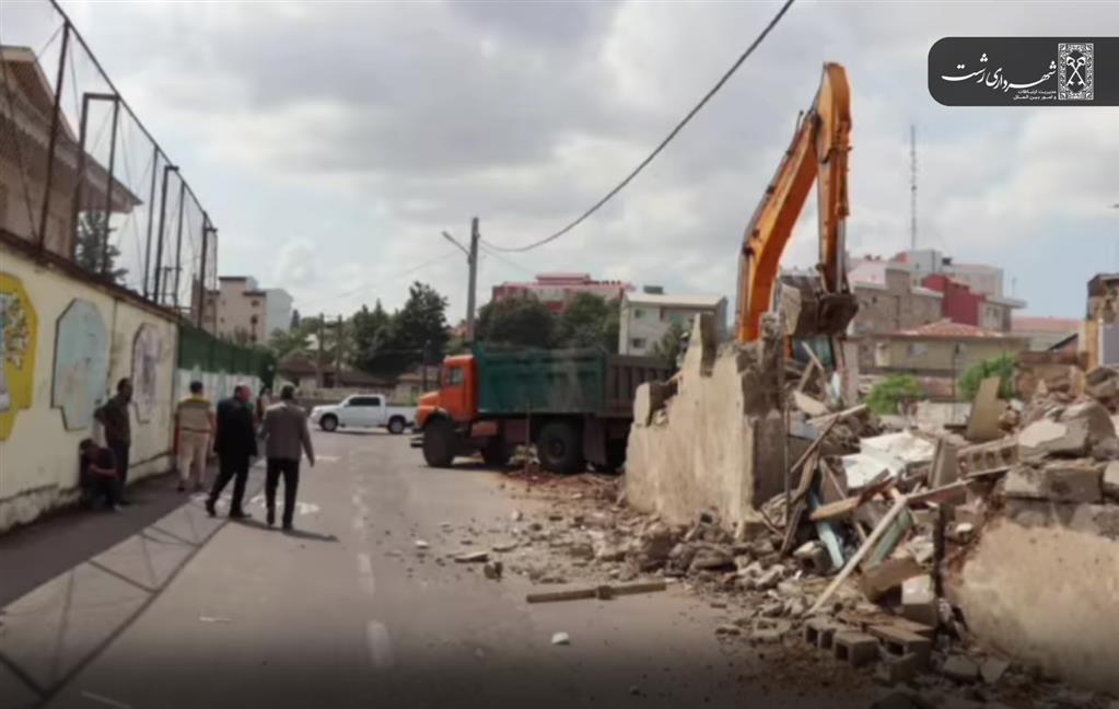   آزادسازی مسیر خیابان عاطفی به طرف خیابان مصباح