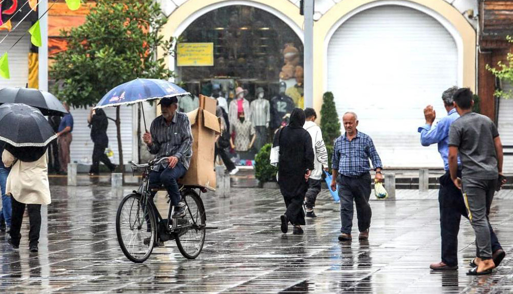 آغاز بارش های تابستانی و کاهش دما در گیلان 