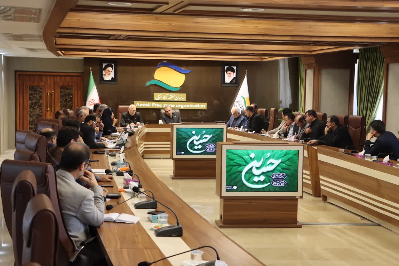 بررسی ظرفیت‌های تأمین كالاهای اساسی از طریق بندر كاسپین/ انتقال مستقیم کالا به شبکه ریل سراسری فراهم شد