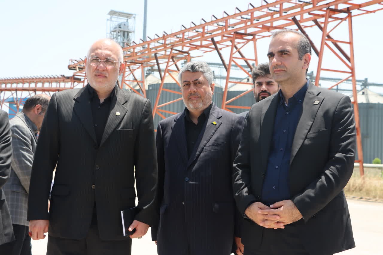 بررسی ظرفیت‌های تأمین كالاهای اساسی از طریق بندر كاسپین/ انتقال مستقیم کالا به شبکه ریل سراسری فراهم شد