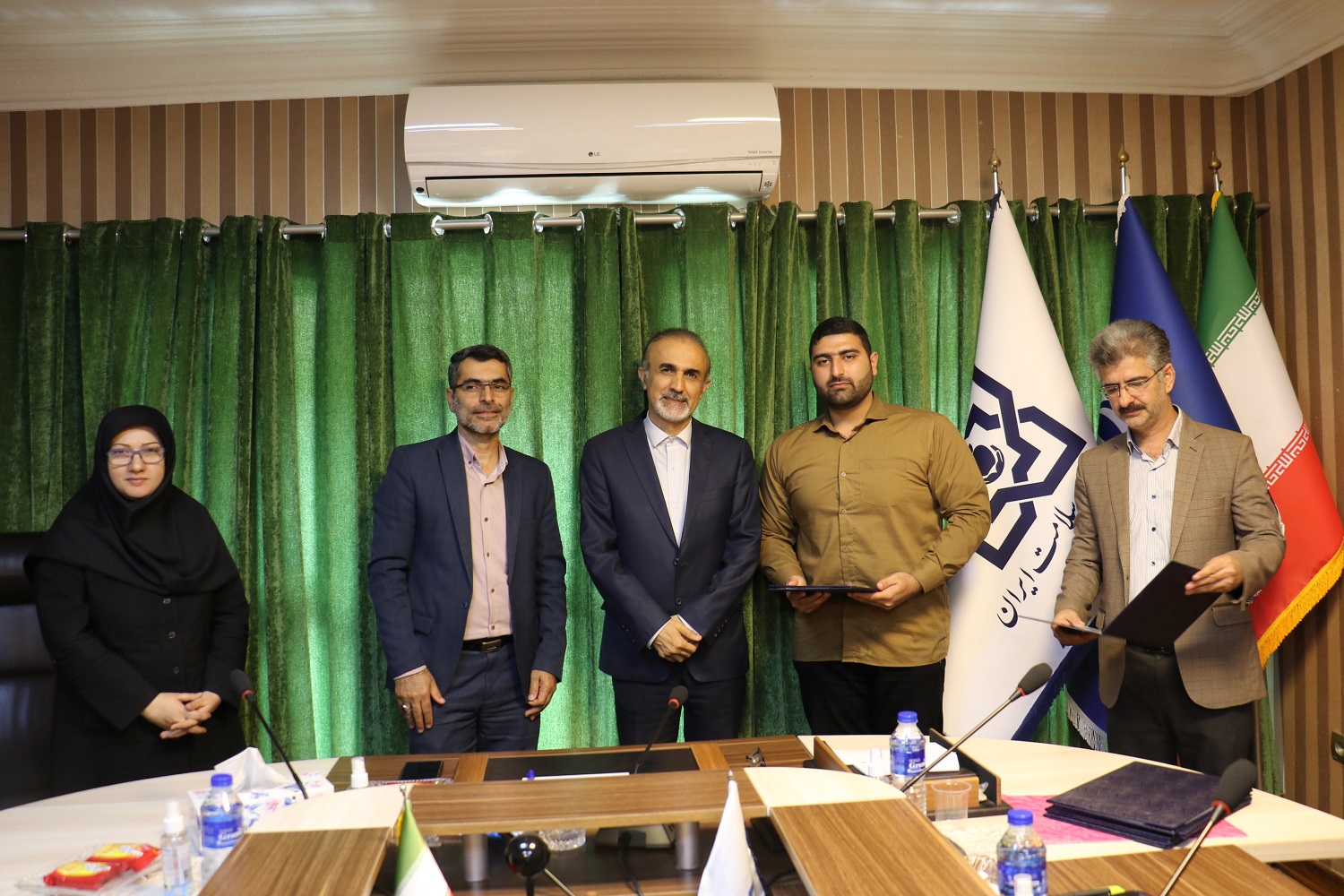 برگزاری مراسم بزرگداشت روز کارگر در بیمه سلامت گیلان