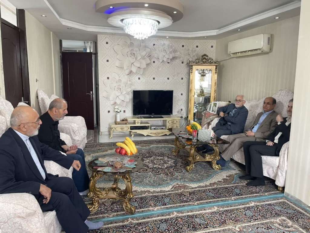 عیادت استاندار گیلان از خیر پیشکسوت مدرسه‌ساز