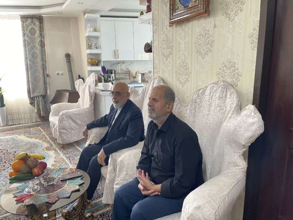 عیادت استاندار گیلان از خیر پیشکسوت مدرسه‌ساز