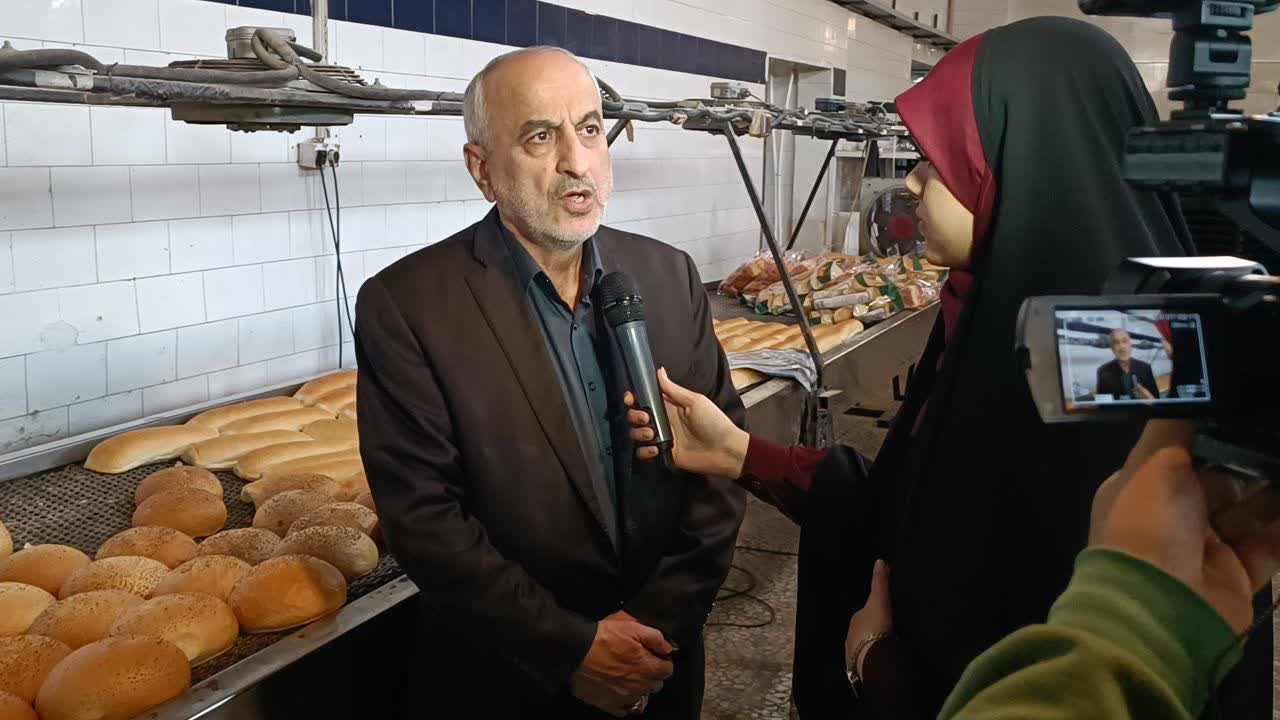 ۶ واحد با تمام ظرفیت در گیلان نان صنعتی تولید می‌ کنند