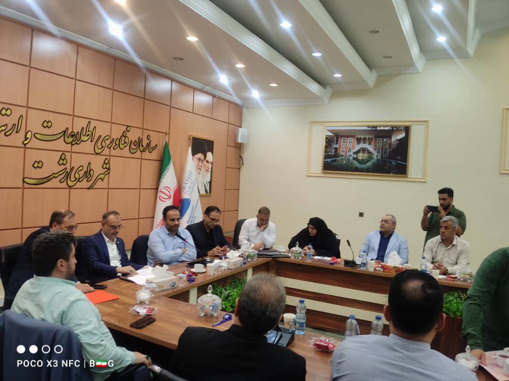 شهرداری مقابل دکه‌ داران نیست/ راه ‌حل در مسیر قانون است 