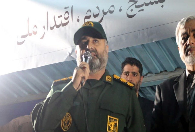 بسیج همواره جان ‌پناه مردم است