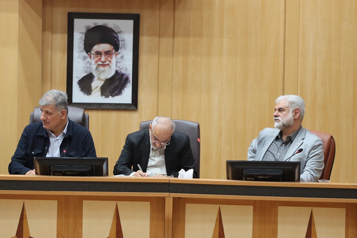 رئیس اتاق بازرگانی گیلان:رفع تعهد ارزی بزرگ‌ترین مانع پیش روی صادرکنندگان است