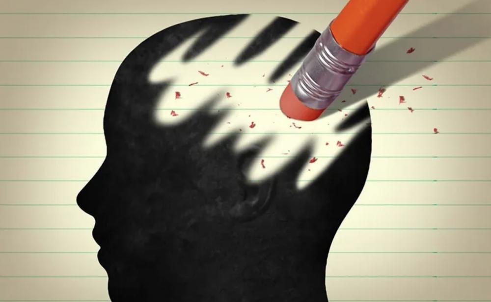  نشانه هایی که خبر از ابتلا به فراموشی می دهند