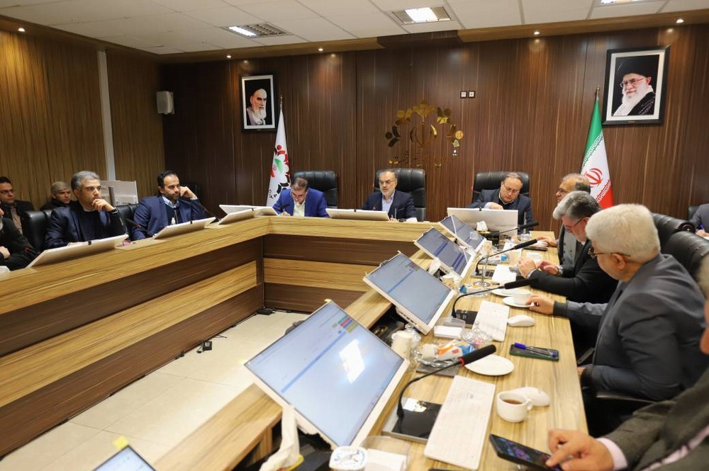  حذف عوارض صدور پروانه برای شهروندان آسیب دیده در اتفاقات اخیر و مساعدت فوری با بازار و مساجد