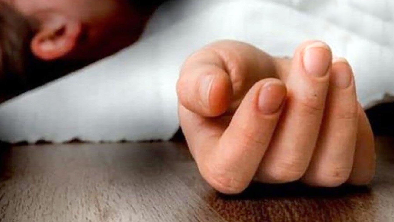 دختر بچه ۱۰ ساله همبازی اش را با چاقو به قتل رساند!