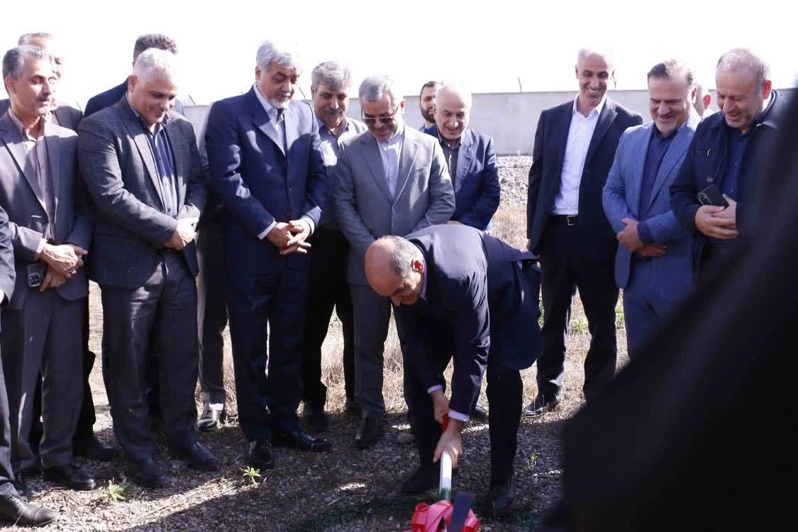 کلنگ احداث پست فوق توزیع ۶۳/۲۰ کیلووات سنگر بر زمین زده شد