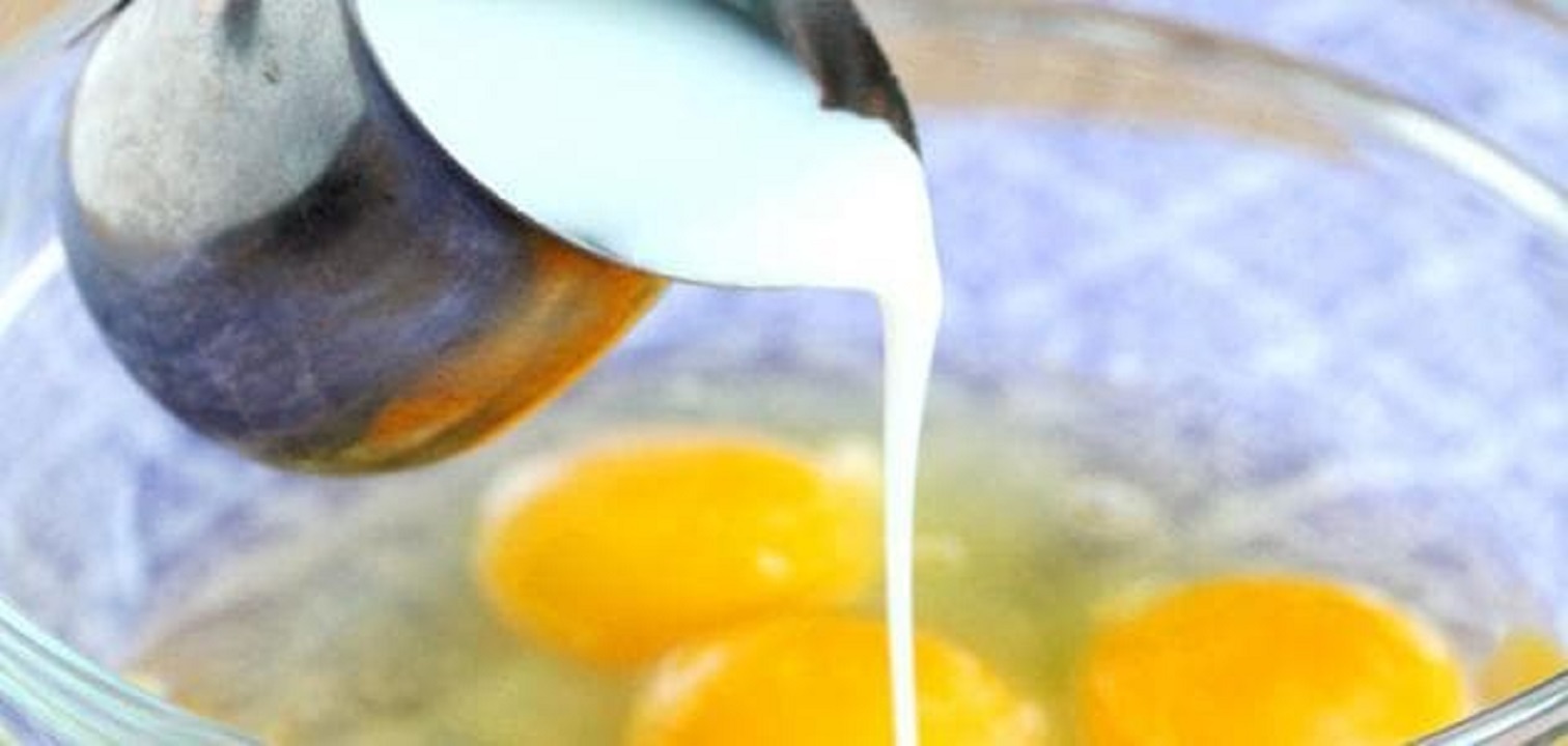 چرا مصرف زرده تخم مرغ خام همراه با شیر خطرناک است؟