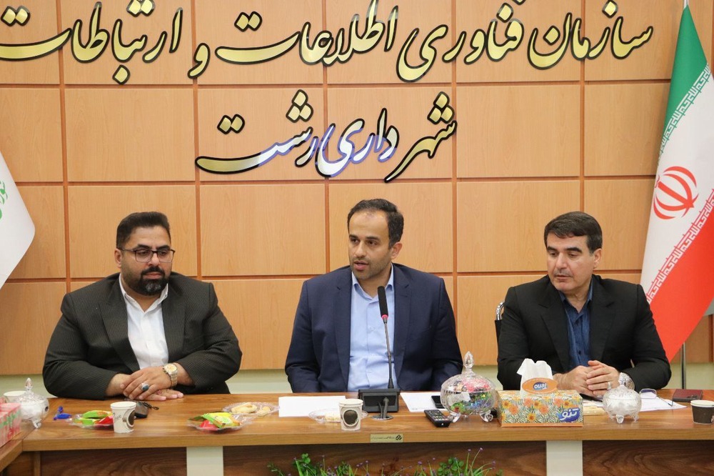توسعه ناوگان حمل‌ونقل عمومی و تسریع در بهسازی و آسفالت معابر شهری