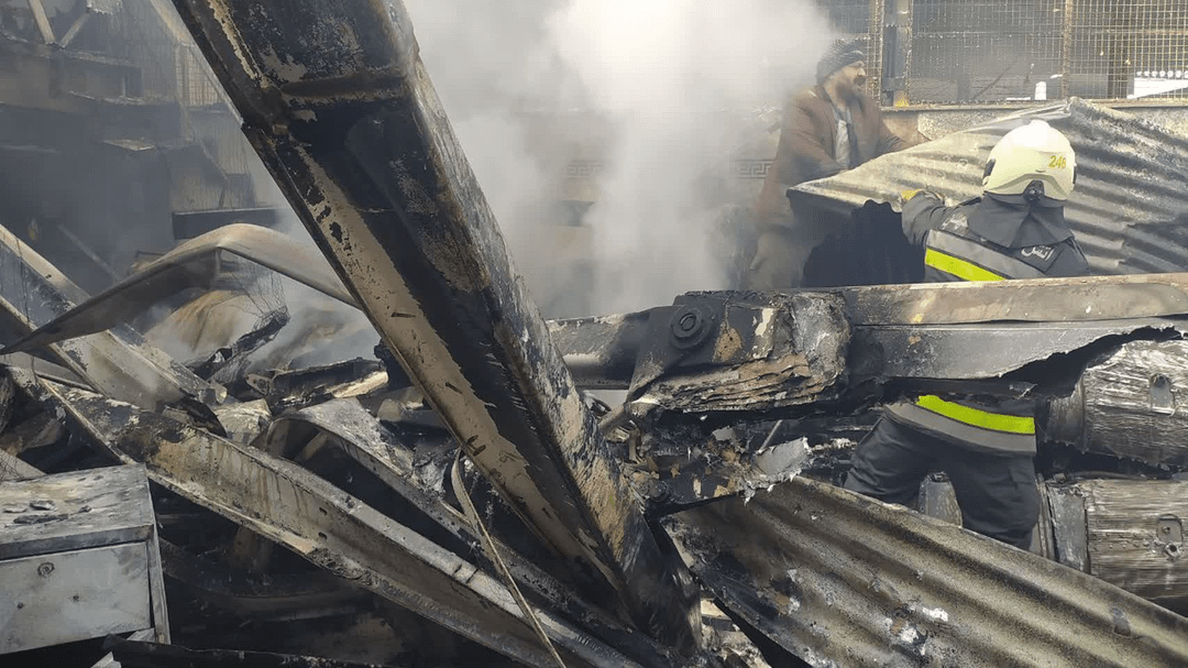 سقوط بالگرد در میدان تره بار خمینی‌ شهر اصفهان؛ ۴ نفر به شهادت رسیدند! + تصاویر