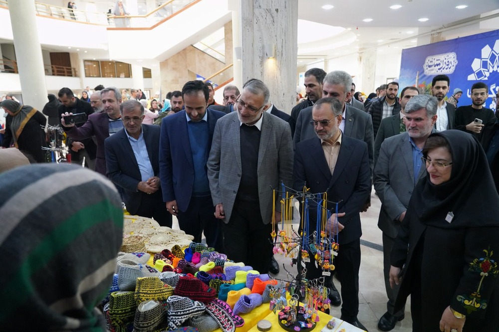 جشن روز رشت در قاب خلاقیت؛ از خوراک محلی تا فرهنگ بومی + تصاویر