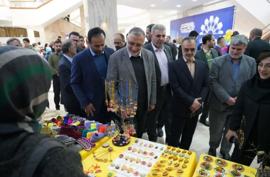 جشن روز رشت در قاب خلاقیت؛ از خوراک محلی تا فرهنگ بومی + تصاویر