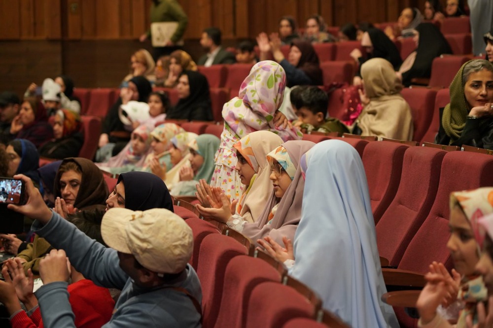 جشن روز رشت در قاب خلاقیت؛ از خوراک محلی تا فرهنگ بومی + تصاویر