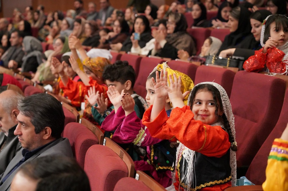 جشن روز رشت در قاب خلاقیت؛ از خوراک محلی تا فرهنگ بومی + تصاویر