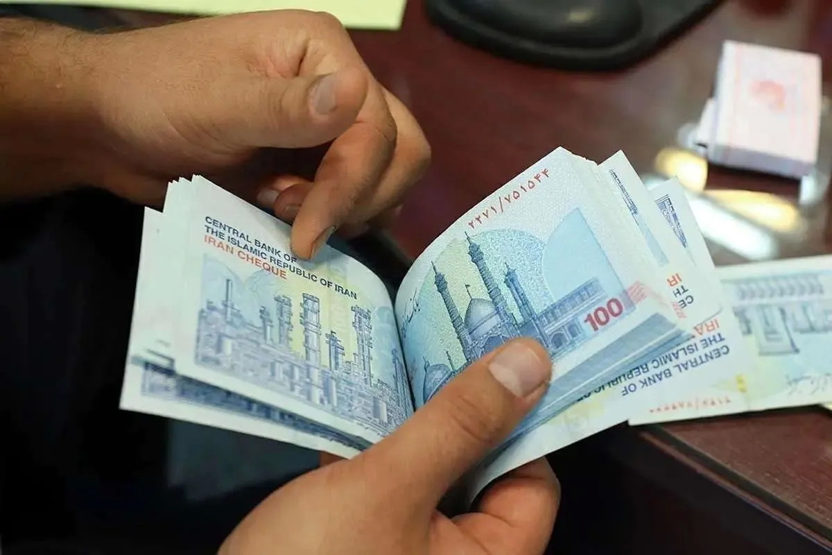 کف حقوق کارکنان دولت ۱۸ میلیون و ۷۰۰ هزار تومان و سقف پرداخت ۱۳۰ میلیون تومان است