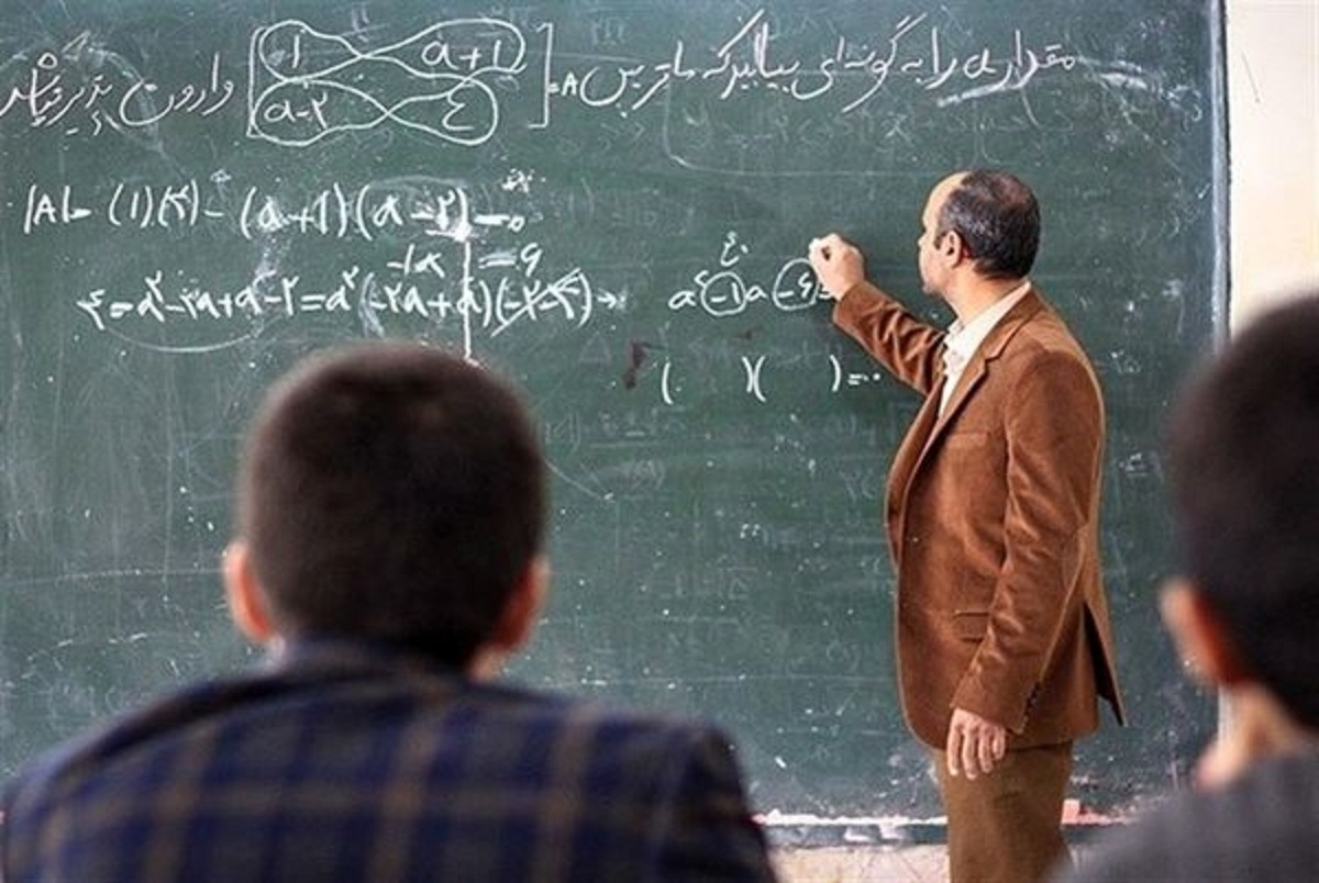 جذب ۷۱ هزار آموزگار و دبیر برای سال تحصیلی آینده/ جزئیات تأثیر سوابق تحصیلی در کنکور