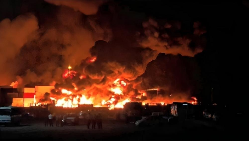  محموله های «بسیار خطرناک» منفجر شده بندر شهید رجایی، تحت عنوان «کالای معمولی» وارد و دپو شده بود