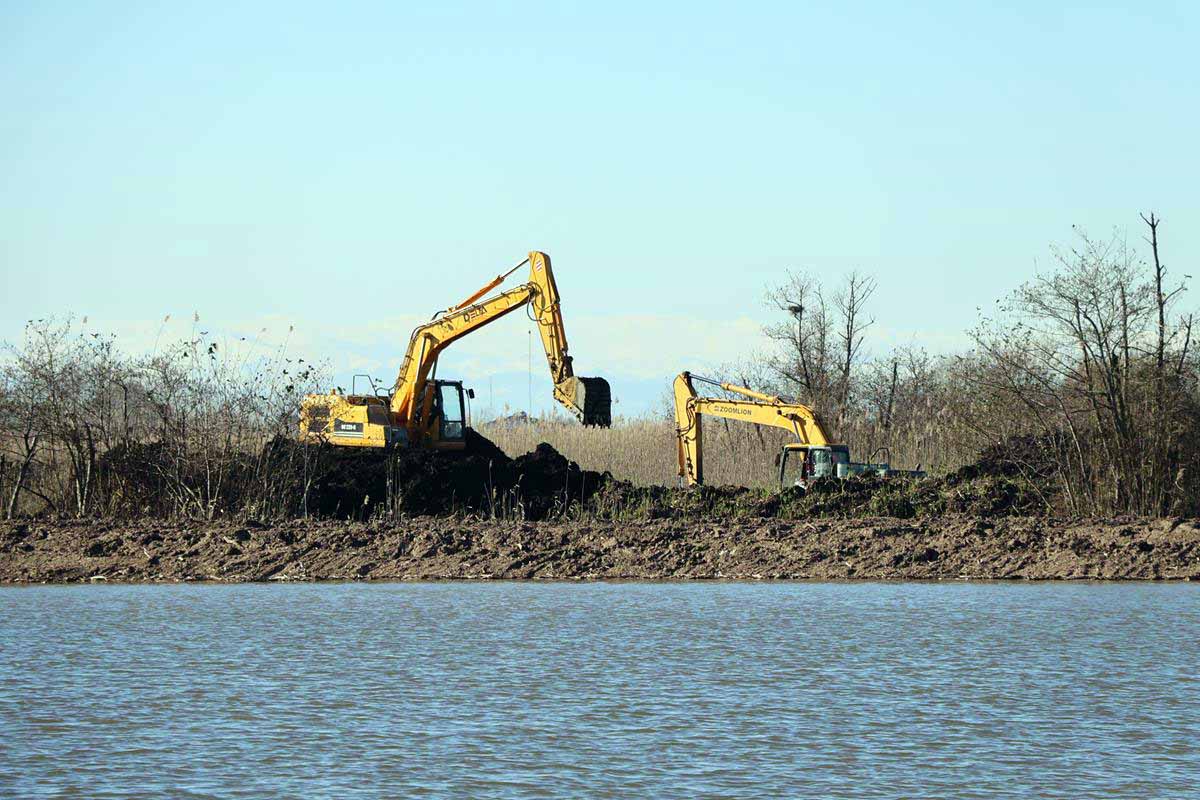  آغاز احیای 1000 هکتار آب ‌بندان گیلان با استفاده از ماده ۴۳
