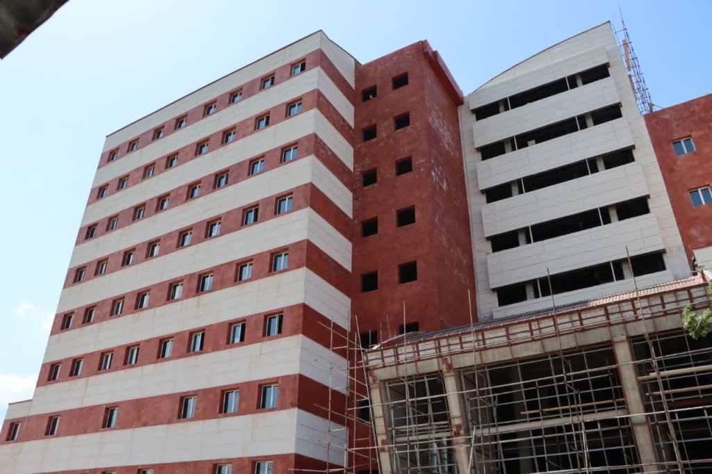  تأکید استاندار بر اتمام بیمارستان جنرال ۴۲۱ تختخوابی رشت/ گیلان به شدت نیازمند این بیمارستان است