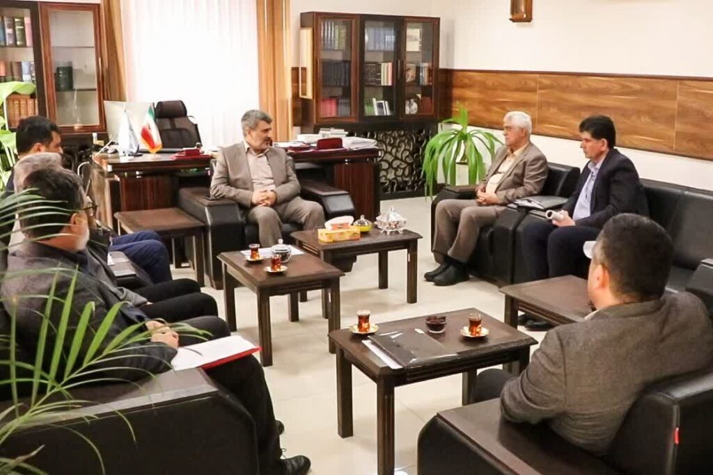 موانع قیمت‌ گذاری اراضی مسیر راه‌ آهن رشت – آستارا باید سریعاً برطرف شود