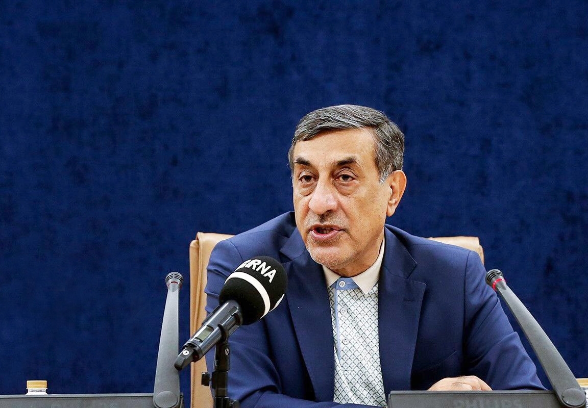 با بنزین ۸۰ هزار تومانی، می‌توان به هر نفر ۷ میلیون تومان یارانه داد/ ۲۸ میلیون تومان برای خانواده ۴ نفره