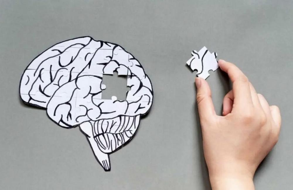 ۶ عادت عصرگاهی که باعث آلزایمر می شود