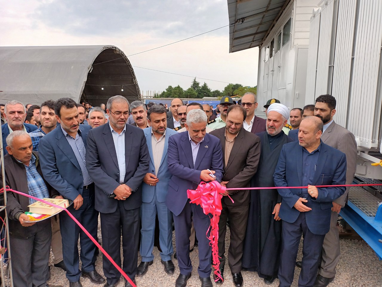 پست برق سیار رضوانشهر و اتصالات آن به بهره برداری رسید