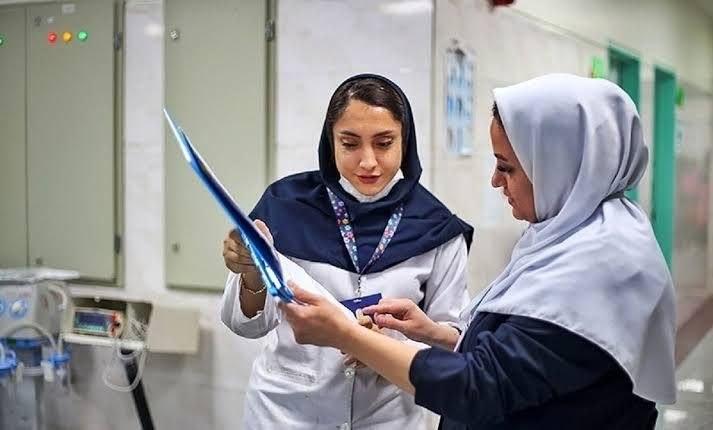 استعفای پرستاران زیر فشار حقوق ۲۸ میلیونی؛ ۷۰ هزار پرستار خانه نشین هستند