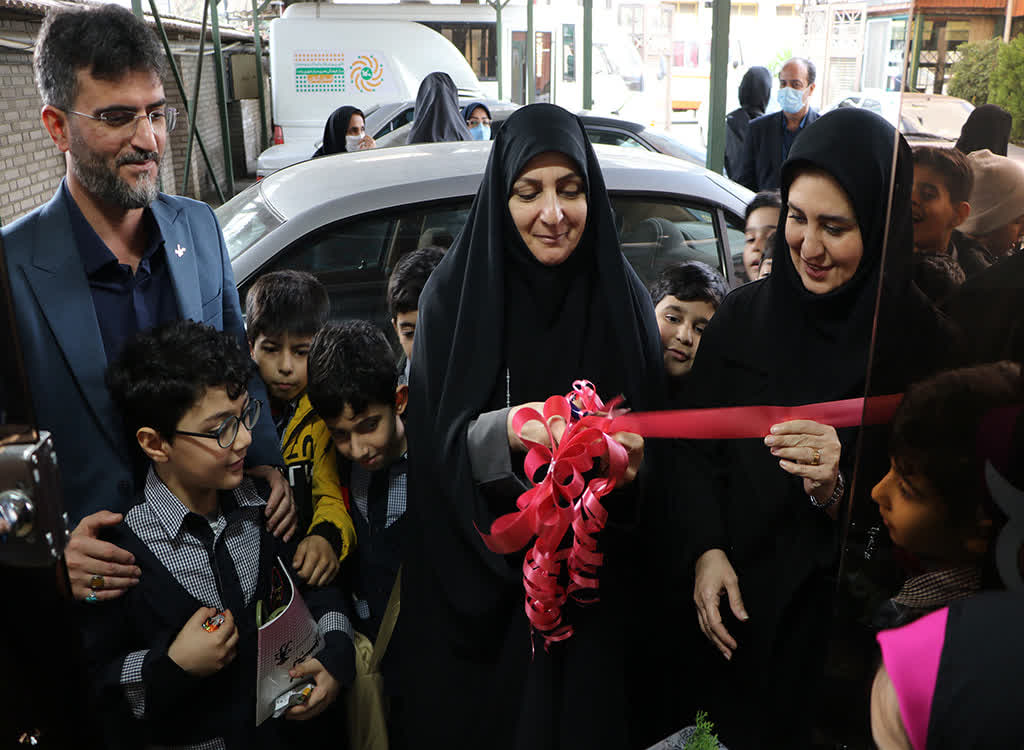 نمایشگاه «از فجر تا هنر» در  نگارخانه «آفرینش» کانون در رشت گشایش ‌یافت