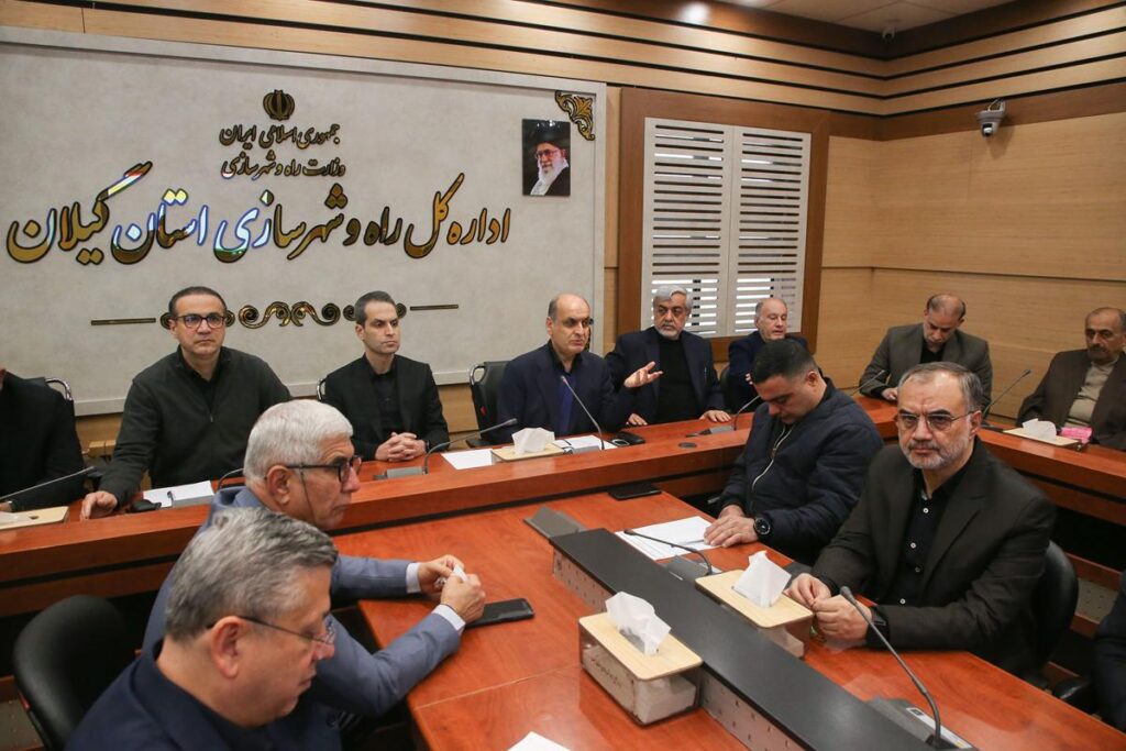  بازسازی بازار سوخته رشت علی رغم شرایط جنگی ادامه دارد