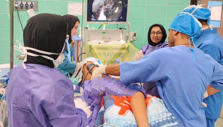 بلعیده‌ شدن سوزن توسط کودک ۱۰ ساله رشتی؛ خارج ‌سازی موفق با اندوسکوپی
