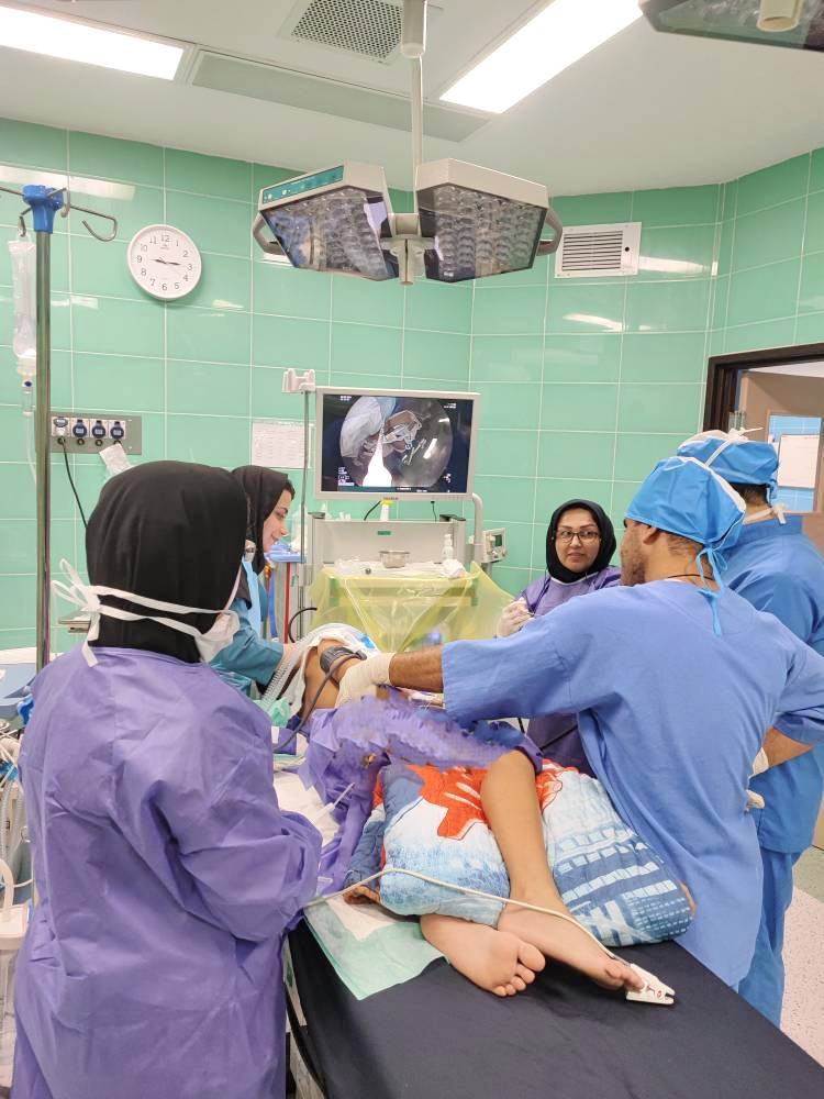 بلعیده‌ شدن سوزن توسط کودک ۱۰ ساله رشتی؛ خارج ‌سازی موفق با اندوسکوپی