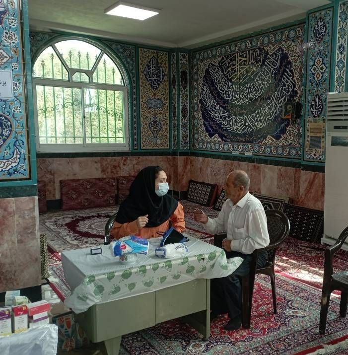  انجام ویزیت رایگان در صومعه سرا به مناسبت هفته دفاع مقدس + تصاویر