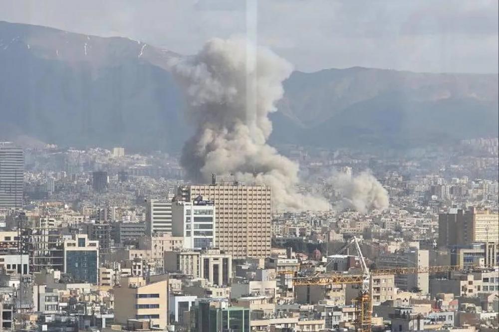 ادعای خبرنگار صداوسیما درباره احتمال آغاز جنگ در ۲۴ ساعت آینده