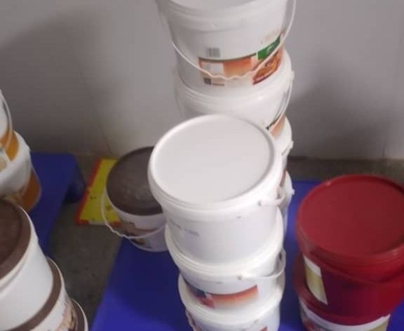  توقیف ۷۰۰ کیلوگرم مواد اولیه تاریخ مصرف گذشته در کارگاه نان و شیرینی رشت!