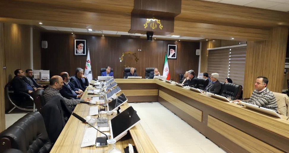 تلاش برای ایجاد طبقات مازاد در بازار رشت و حمایت فوری از بازاریان آسیب‌ دیده