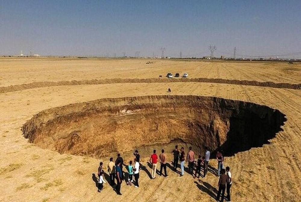 فرو نشست زمین در ۴۰۰ دشت ایران