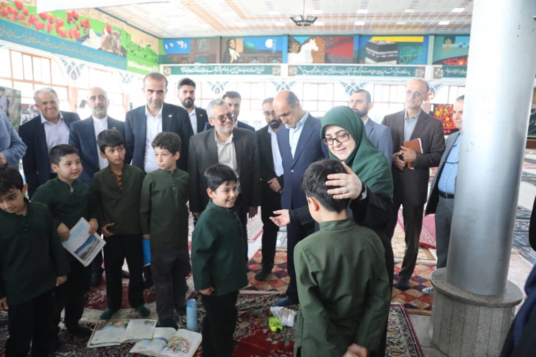 سخنگوی دولت وارد گیلان شد/ منطقه آزاد انزلی میزبان شانزدهمین نشست خبری مهاجرانی